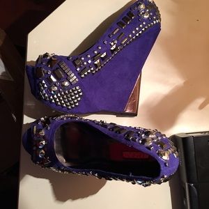 HOLLOWEEN 🌟Funky 70's Style Heels!